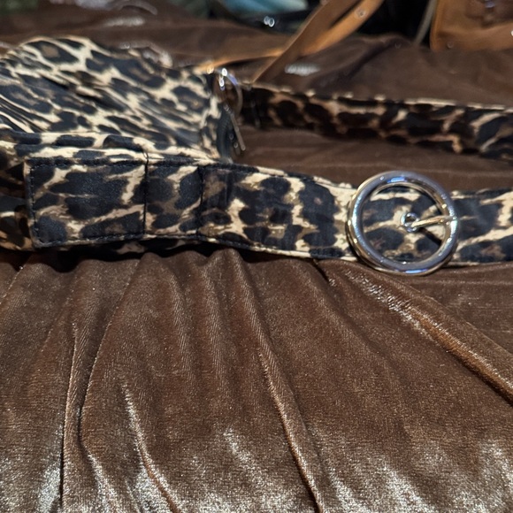 Forever 21 Leopard Print Shoulder Bag - Picture 3 of 6